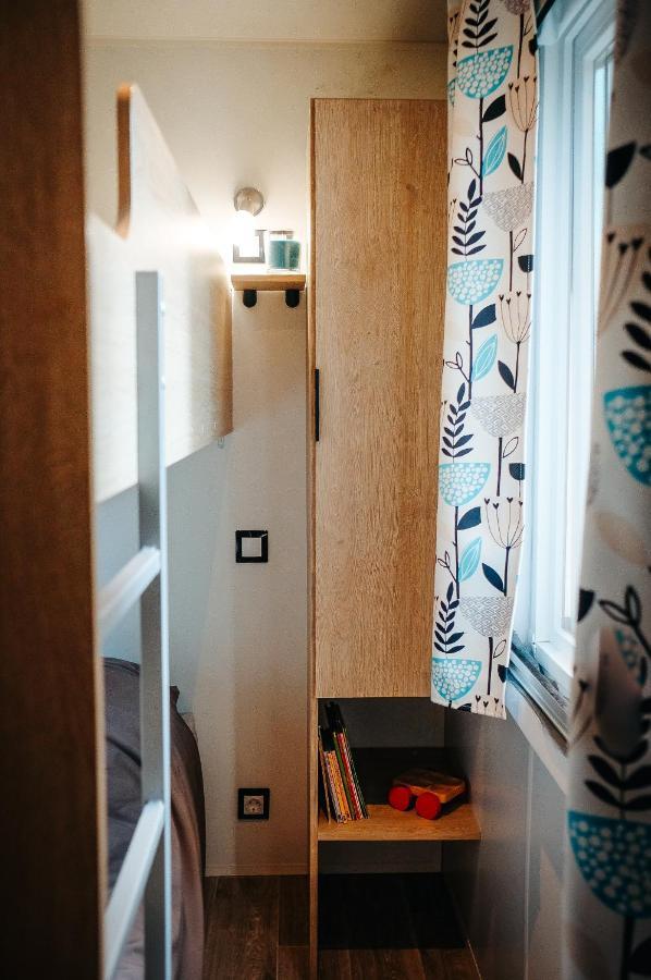 Mobil Home Xxl2 4 Chambres - Camping Chateau La Foret Saint-Julien-des-Landes Dış mekan fotoğraf